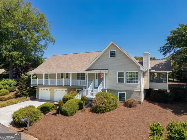 305 Point Place Dr, Westminster, SC 29693