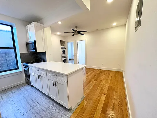 Rented by EastMount Realty LLC | media 3