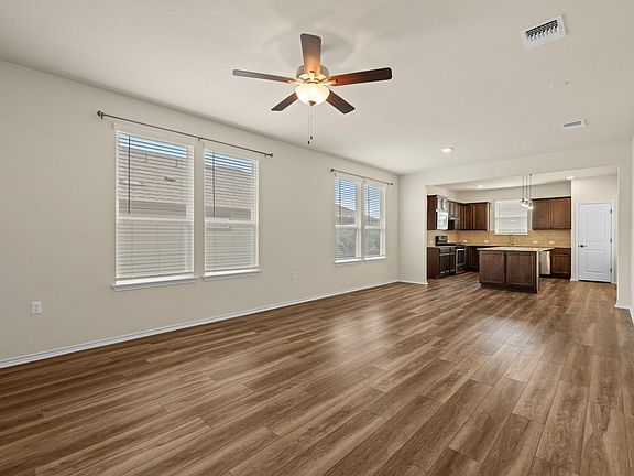 5th image of 716 Kitty Hawk Rd