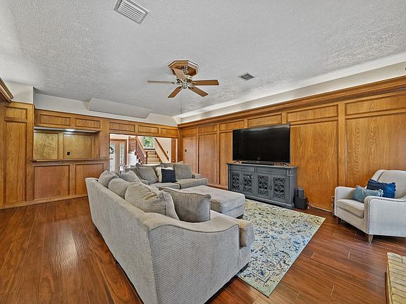 5th image of 12202 Moorcreek Dr