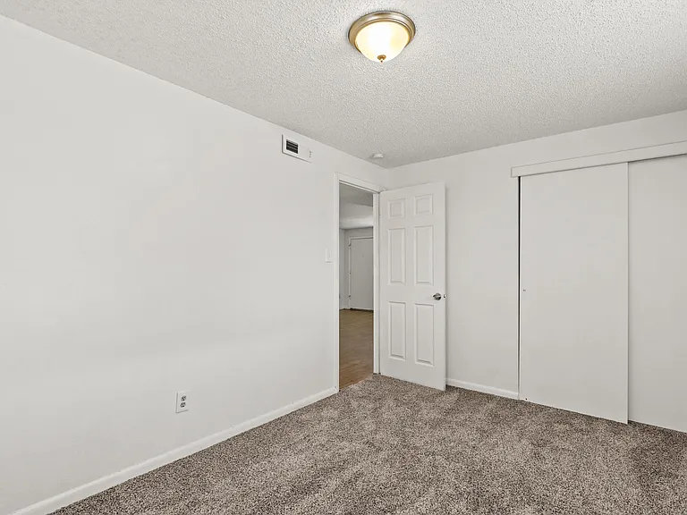 1115 Rosemary St — Photo 30
