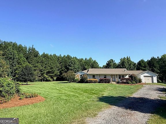 3rd image of 6090 Strickland Town Rd