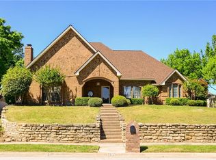 3109 Hurstview Dr, Hurst, TX 76054