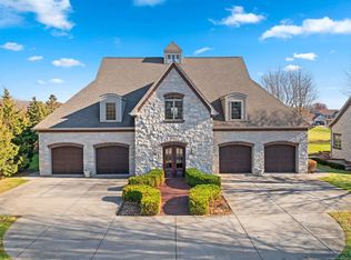 N8426 N Shore Rd, Menasha, WI 54952