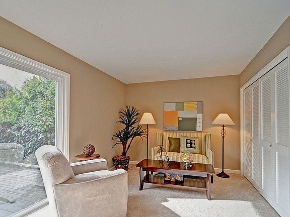 4th image of 1537 Canna Ct