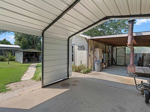5th image of 921 Patterson St