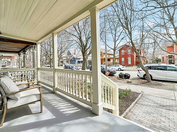 Private front porch