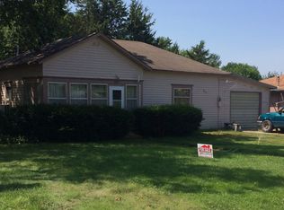 517 W 3rd St, Axtell, NE 68924