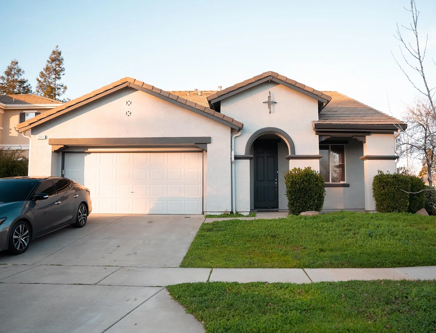 2003 Morgan Way photo 1