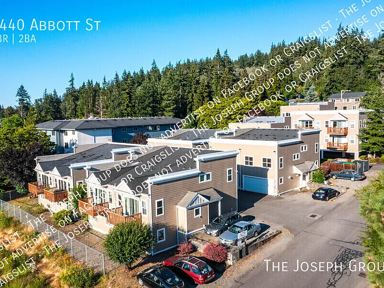 3440 Abbott St — Photo 2