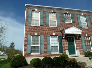 701 Hyde Dr, O'Fallon, MO 63366