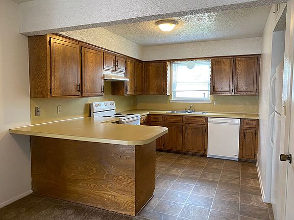 3rd image of 809 N Broad St #218