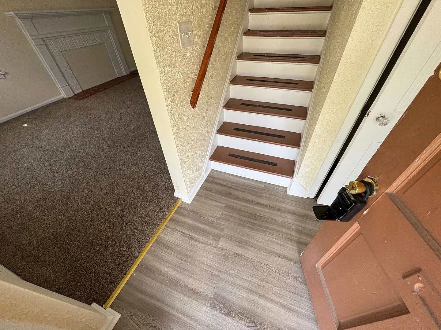 Charming 3BR/2BA Home with Hardwood Floors & Covered Parking — Photo 2