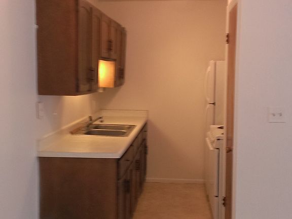 3rd image of 474 W Scott St APT C207