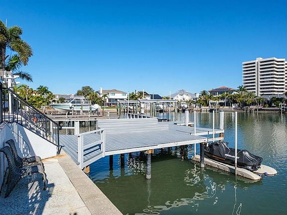 3rd image of 5949 Seabird Dr S