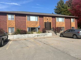 68 Oberlin St APT 10, Iowa City, IA 52245