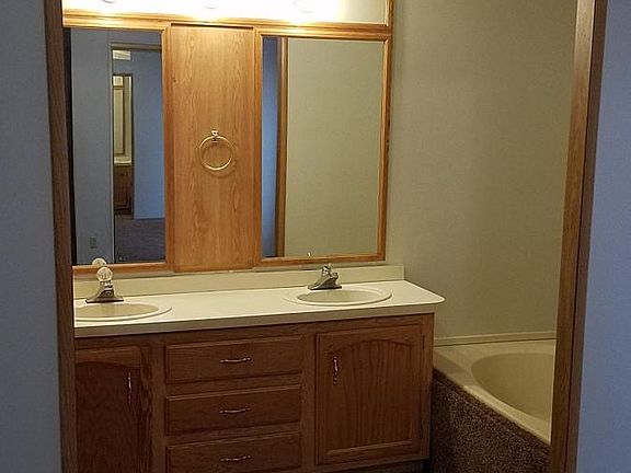 5th image of 18811 E Valleyway Ct