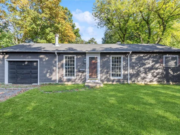 1046 Joselson Avenue, Bay Shore, NY 11706