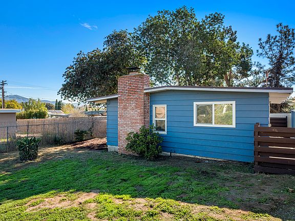 5th image of 2348 Cypress Ave