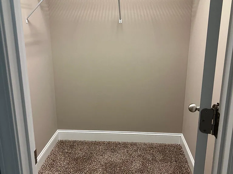 1616 Silver Spur Ln — Photo 14