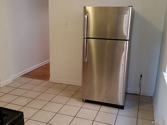 3rd image of 2150 N Carlisle St #1