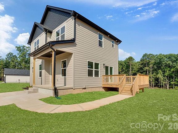 3rd image of 4629 Graybirch Dr