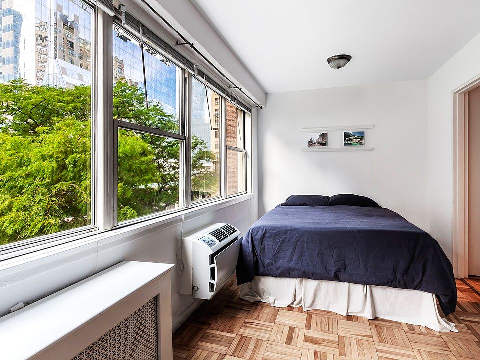 1st image of 430 W 34th St APT 4A