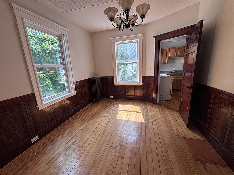 376 McGrath Hwy — Photo 6