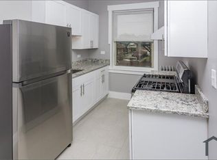 6903 S Prairie Ave #3, Chicago, IL 60637