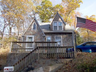 35 McKinley Ave, Valhalla, NY, 10595