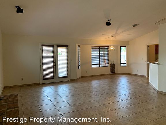4th image of 5078 W Pheasant St