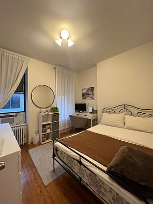 Rented by Oxford Property Group | media 31