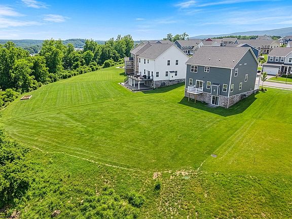 4th image of 243 Falling Water Ln