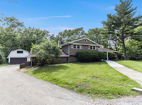 2nd image of 1034 Pine Ave