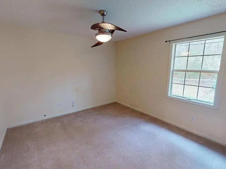 206 Myrick Dr — Photo 15