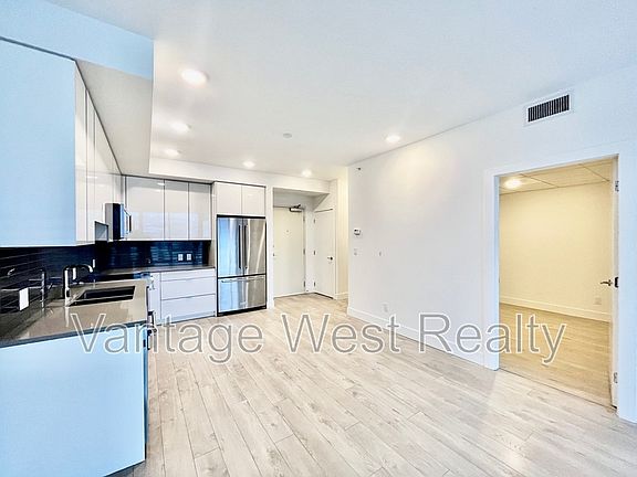 5th image of 1232 Ellis St #807