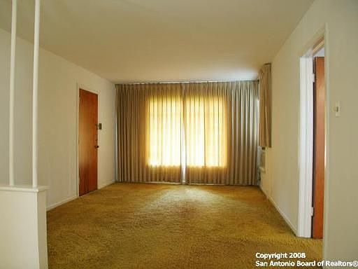 3rd image of 338 Glenoak Dr