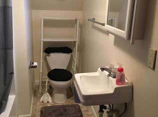 498 Regent St APT 2, Houston, PA 15342