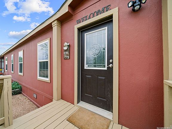 4th image of 649 OLD ORCHARD LN
