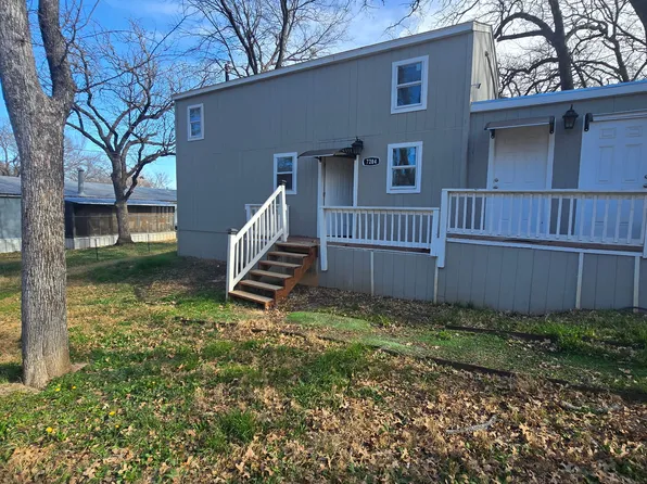 7202 Base St #B, Azle, TX 76020