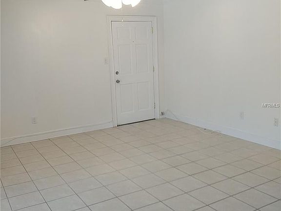3rd image of 4714 Joseph Ct Unit 212