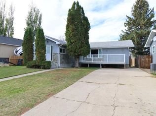 5612 E 57th St, Taber, AB T1G1L3