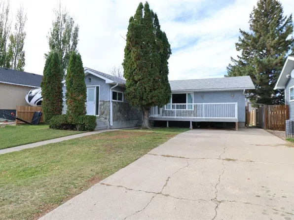 5612 E 57th St, Taber, AB T1G 1L3