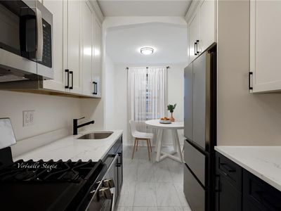 300 Ocean Pkwy APT 3J, Brooklyn, NY, 11218