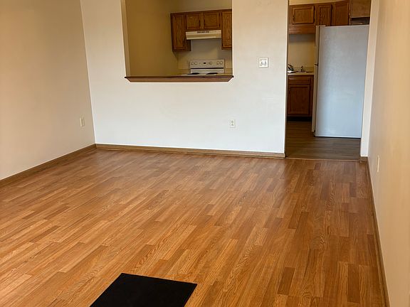3rd image of 1206 Abbott Cir #1206
