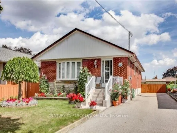 21 Ivanhoe Ct, Toronto, ON M1R 3G8