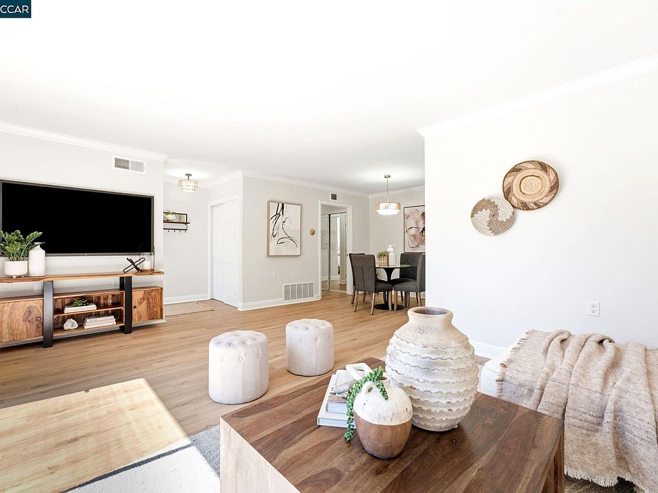 1st image of 1109 Golden Rain Rd APT 3