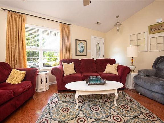 3rd image of 8601 Ariel Ln