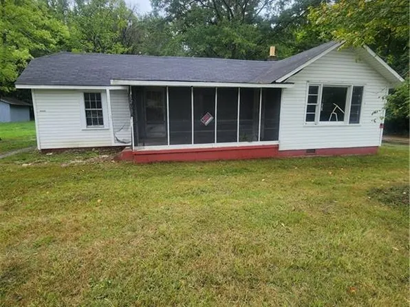 12080 Trinity Rd, Trinity, NC 27370