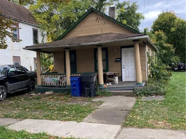 3284 W 46th St, Cleveland, OH 44102